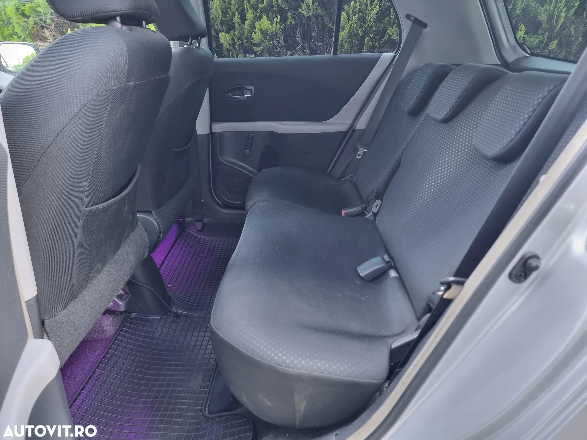 Toyota Yaris - 7