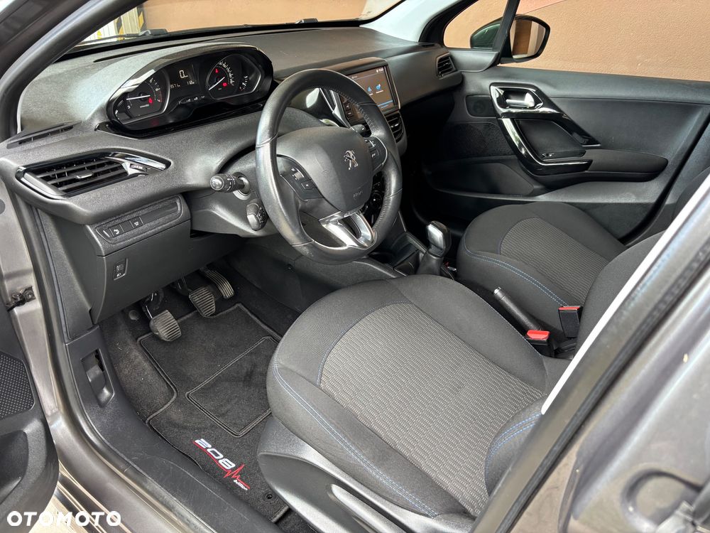 Peugeot 208 1.2 VTi Allure - 30