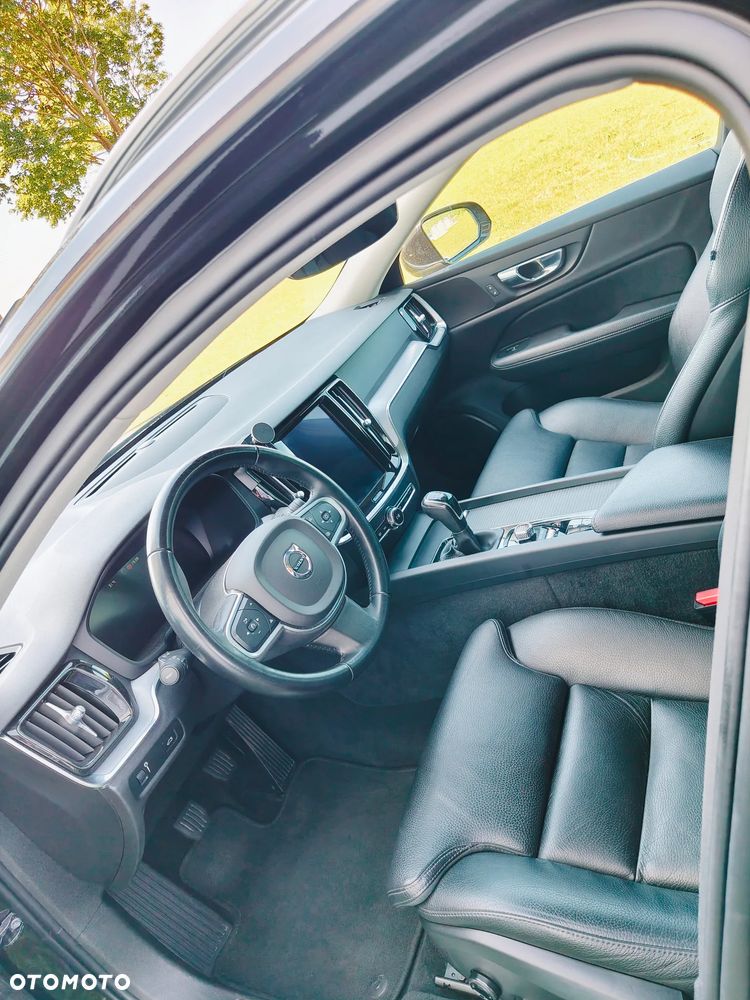Volvo V60 D3 Momentum Pro - 12