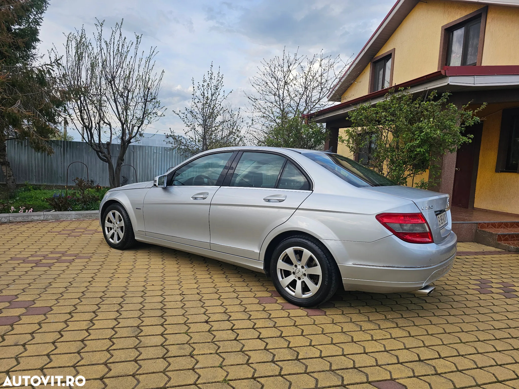 Mercedes-Benz C 250 CDI BlueEFFICIENCY T-modell EU5 - 2