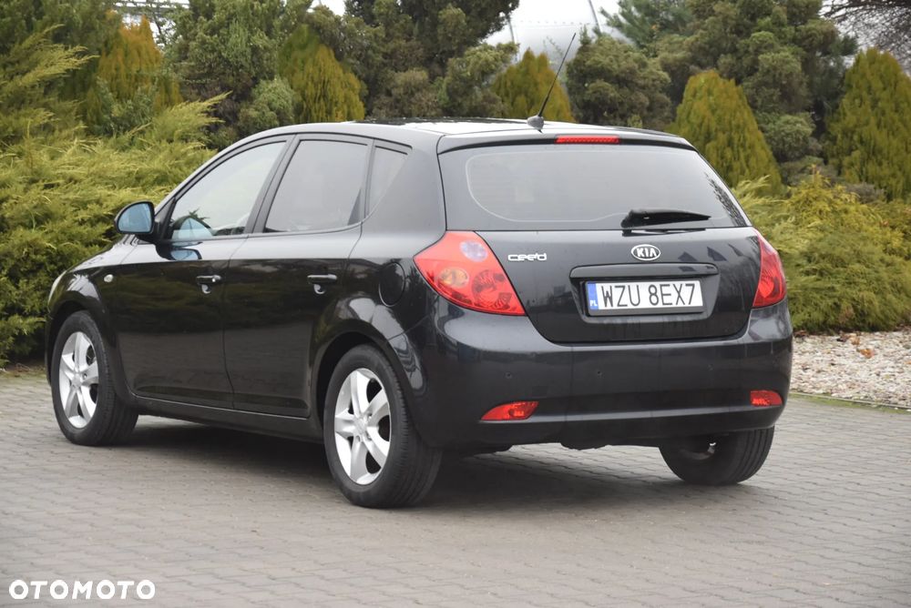 Kia Ceed 2.0 Optimum + - 27