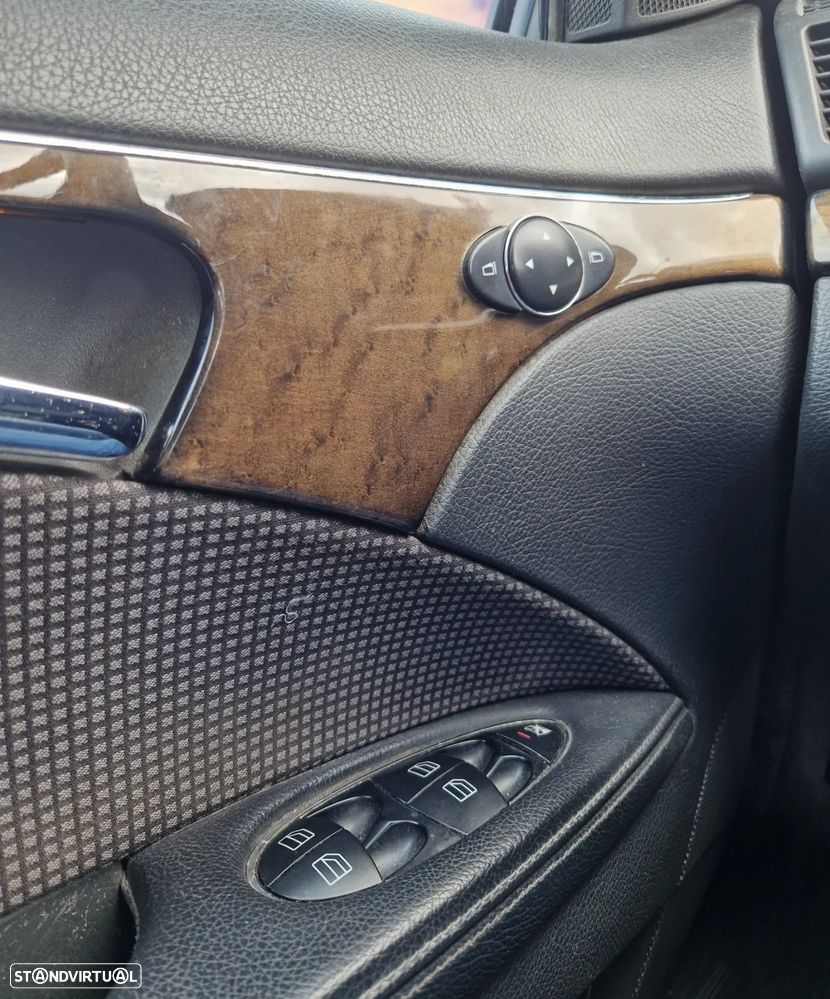 Mercedes-Benz E 220 CDI Auto Avantgarde - 16