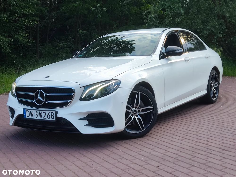 Mercedes-Benz Klasa E 220 d 4-Matic 9G-TRONIC - 1