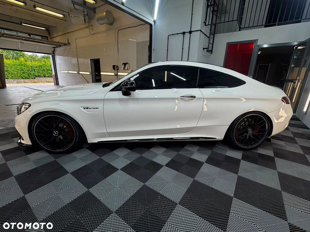 Mercedes-Benz Klasa C AMG 63 S - 10