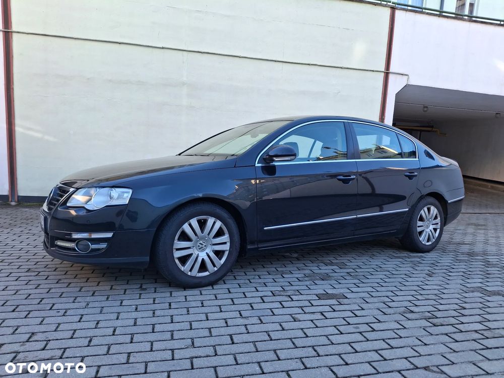 Volkswagen Passat 2.0 TDI Comfortline DSG - 4