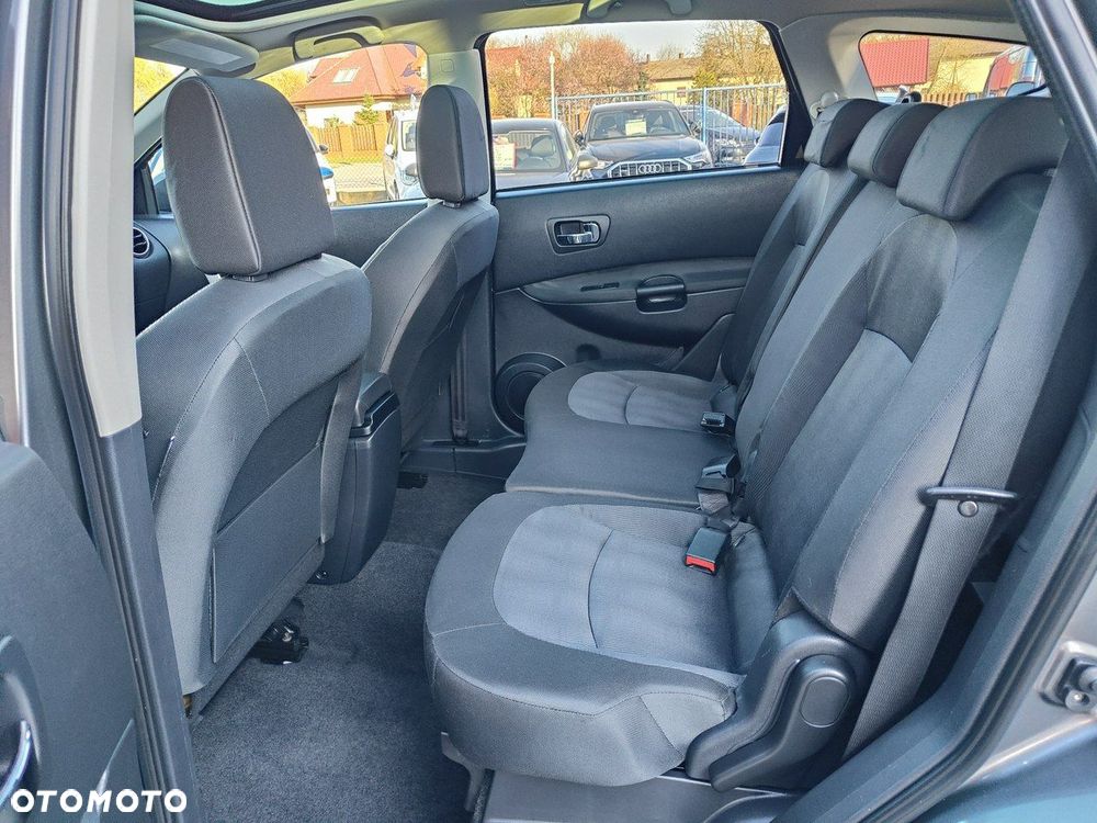 Nissan Qashqai+2 - 31