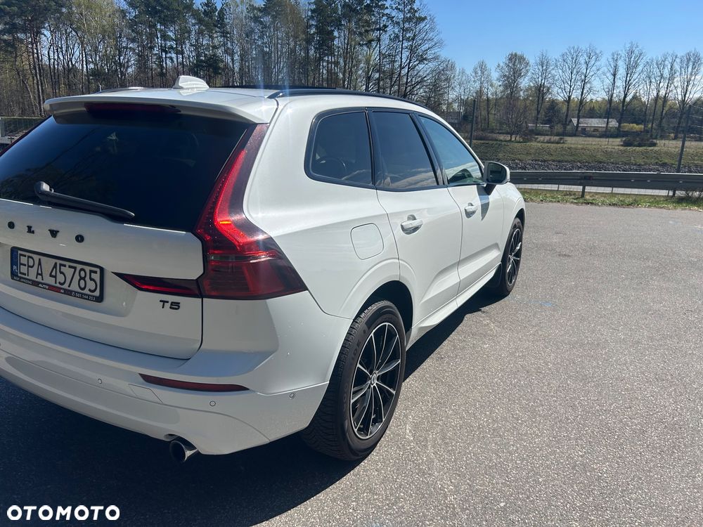 Volvo XC 60 T5 AWD Geartronic Momentum - 11