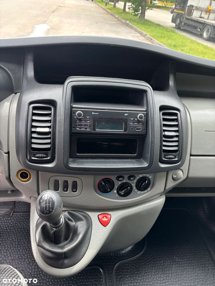 Opel Vivaro - 21