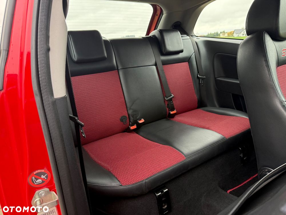 Ford Fiesta 2.0 ST - 8