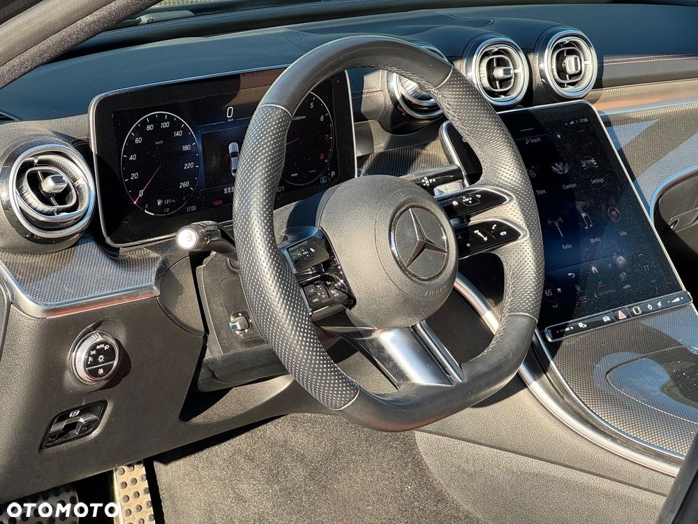 Mercedes-Benz Klasa C 300 4Matic T 9G-TRONIC AMG Line - 10