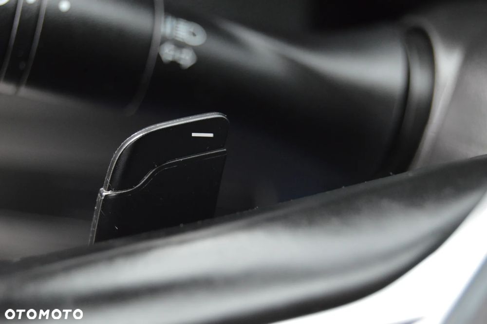 Renault Captur TCe 130 EDC GPF INTENS - 21