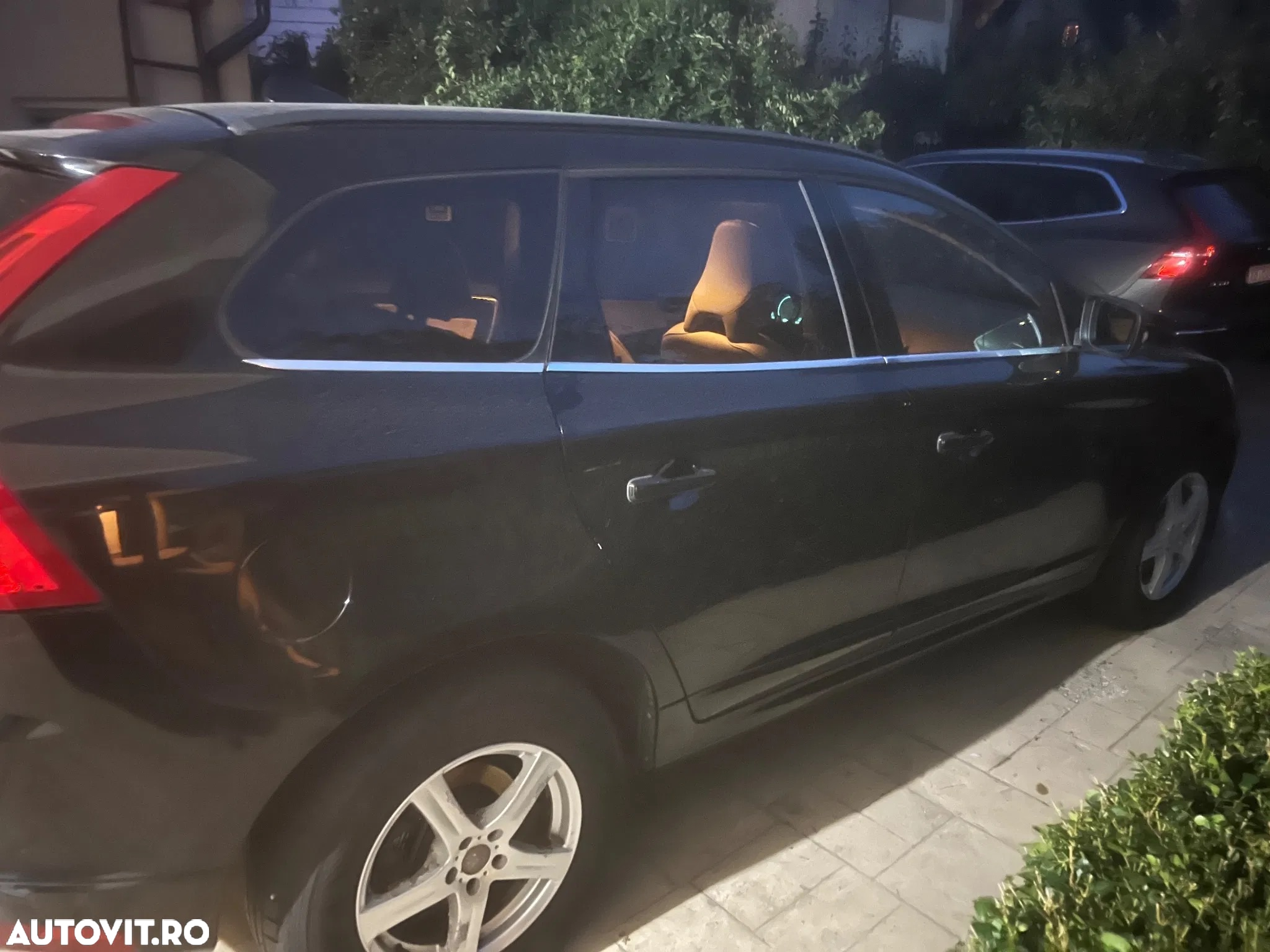 Volvo XC 60 D4 Geartronic Momentum - 8
