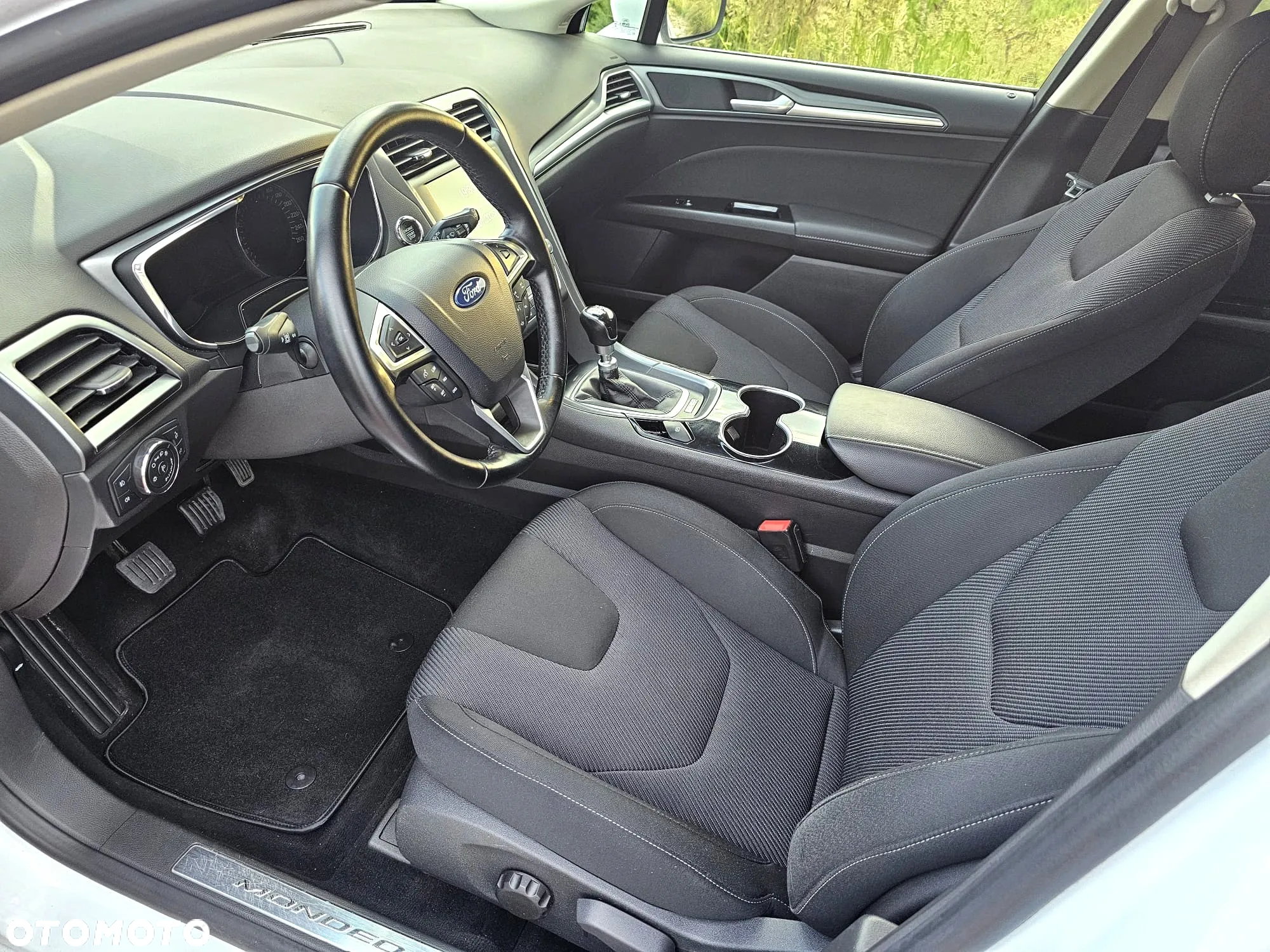 Ford Mondeo 2.0 TDCi Titanium - 18