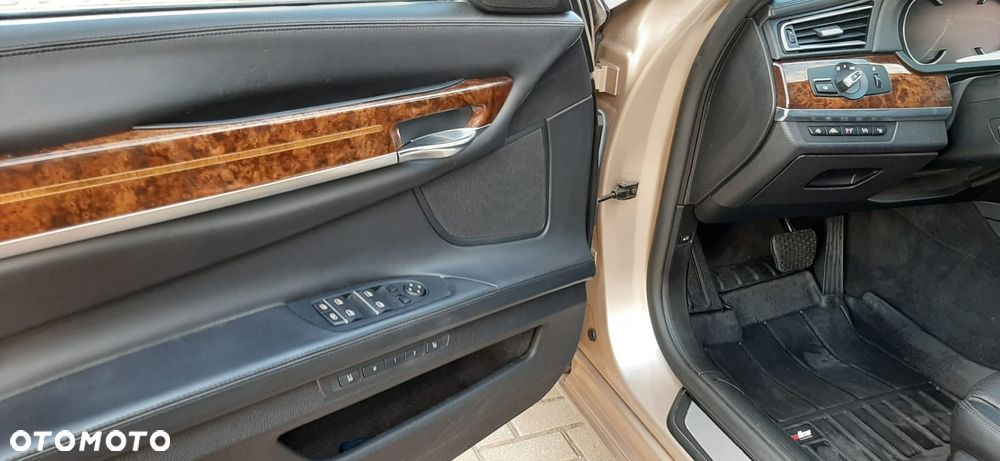 BMW Seria 7 750d xDrive - 9