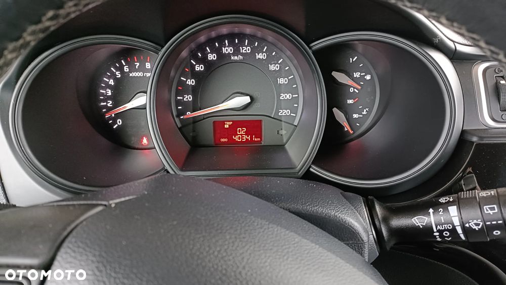 Kia Rio 1.4 Fifa World Cup Edition - 7