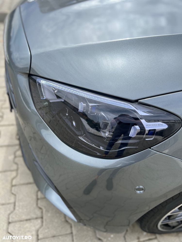 Mercedes-Benz E 300 4MATIC Aut. - 21