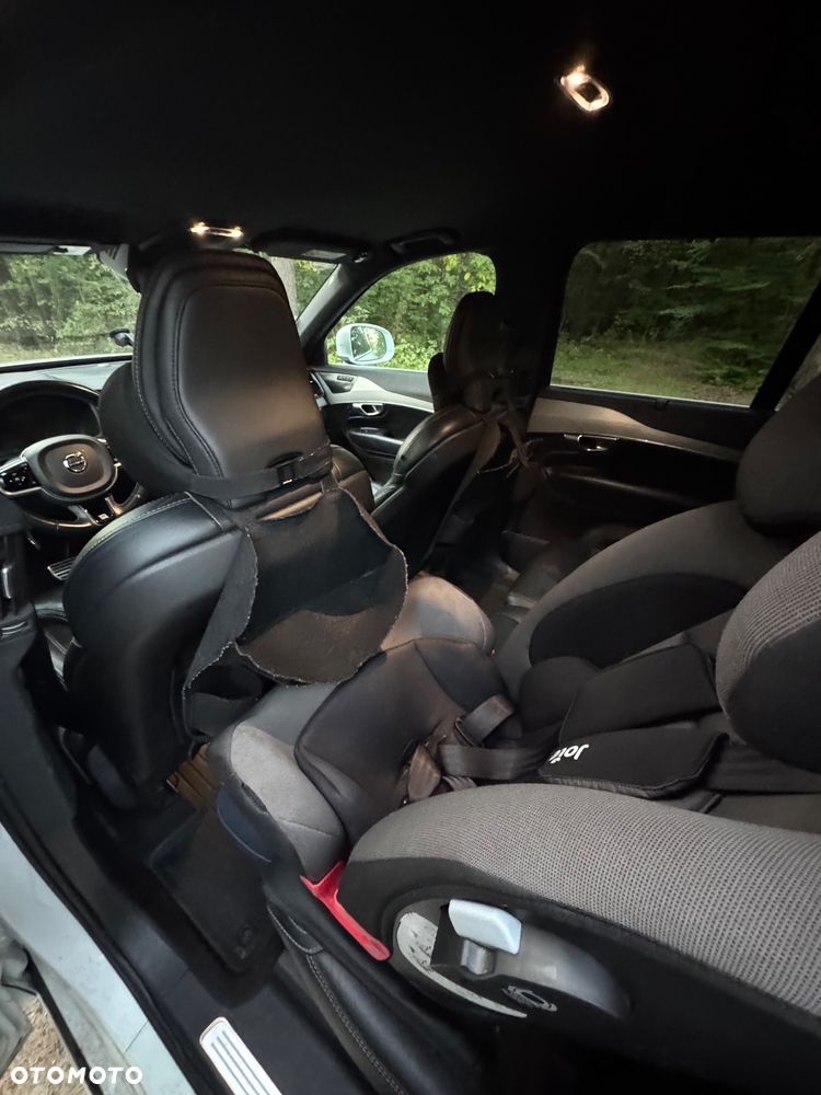 Volvo XC 90 D5 AWD R-Design 7os - 15