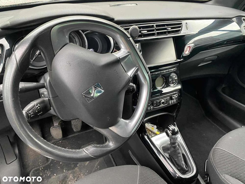 Citroën DS3 1.6 e-HDi SoChic - 4