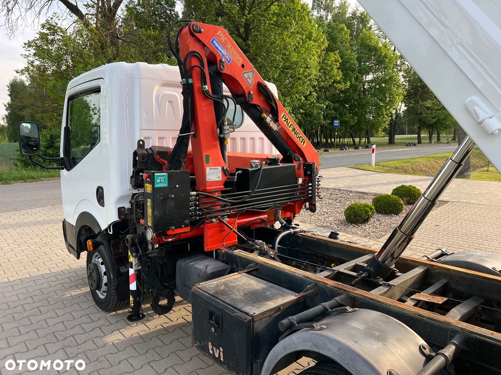Nissan CABSTAR - 19