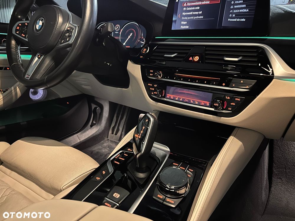 BMW Seria 5 540i xDrive M Sport sport - 11