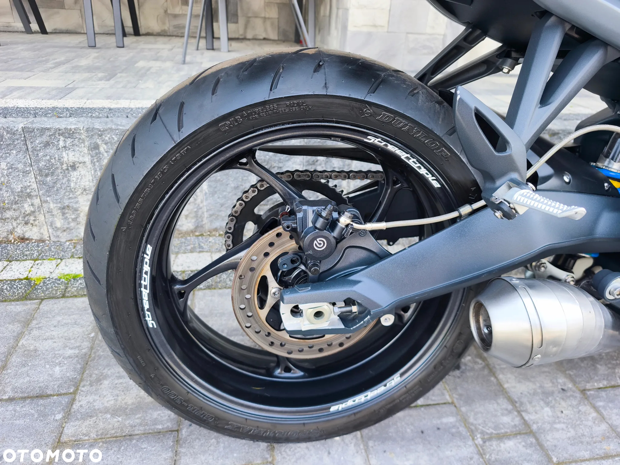 Triumph Street Triple - 10