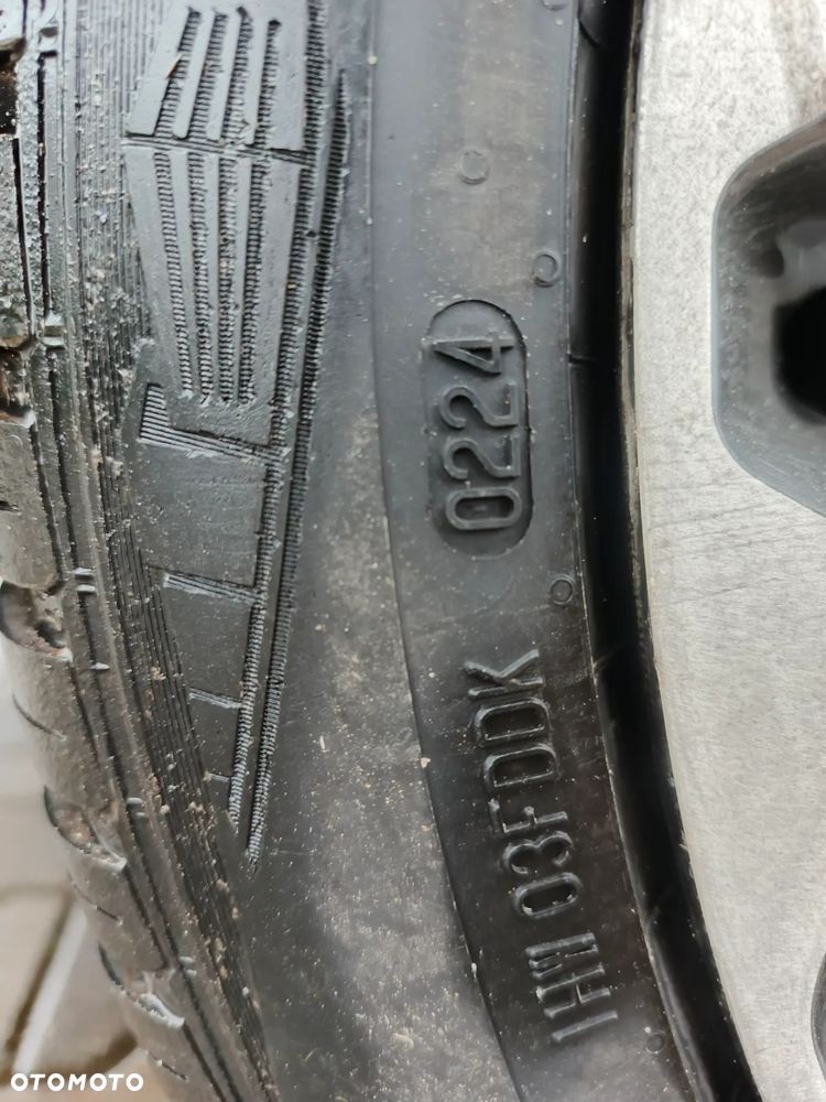 Jaguar XE 2.0 D Portfolio - 35