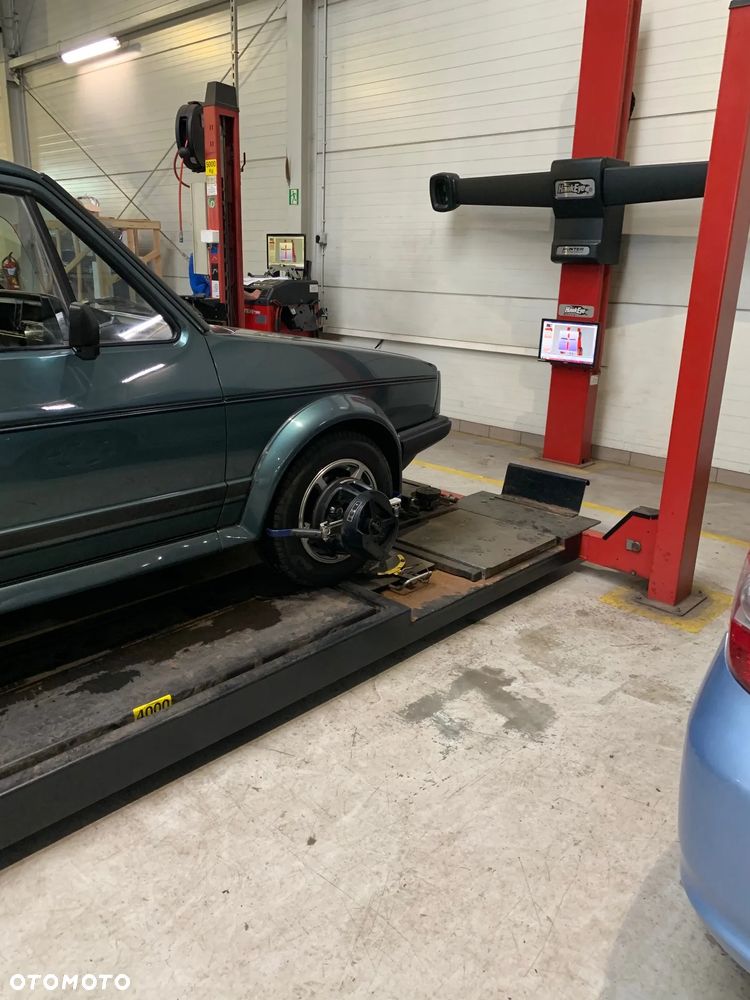 Volkswagen Golf 1.8 GTI - 27