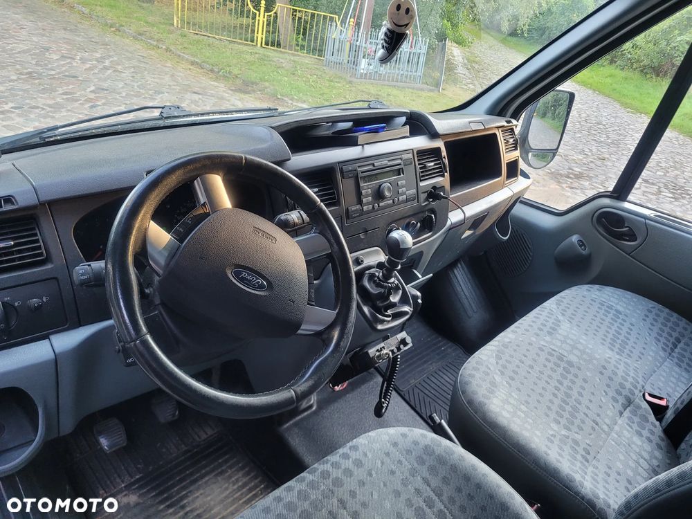 Ford Transit - 8