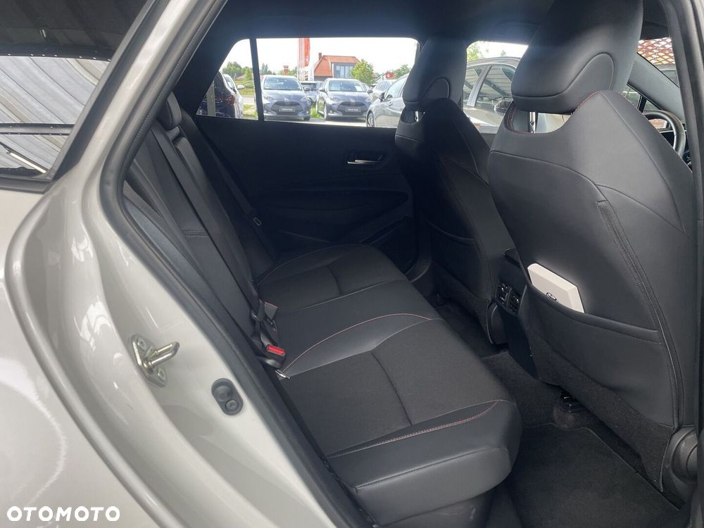 Toyota Corolla - 11