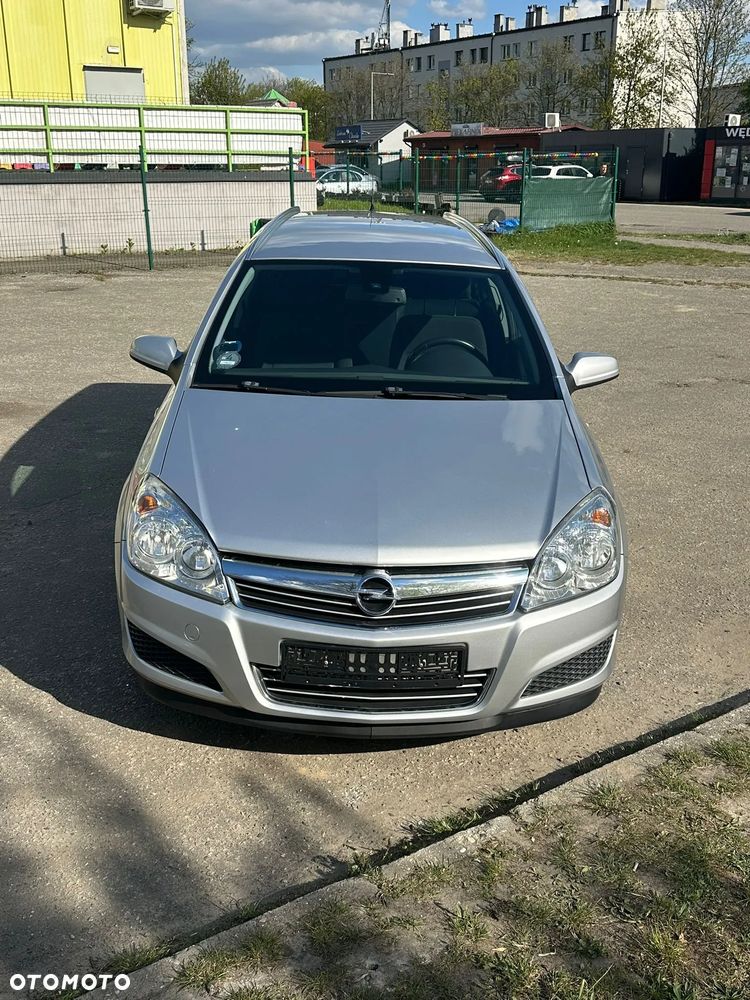 Opel Astra 1.6 Design Edition - 4