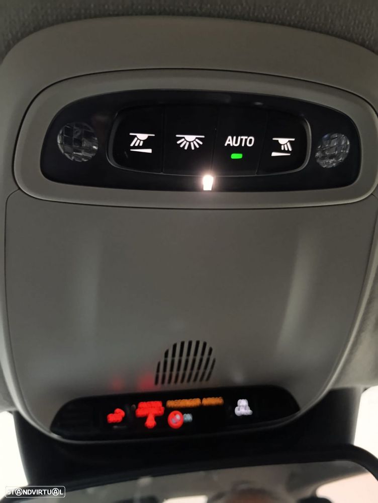 Volvo XC 40 1.5 T2 Momentum Geartronic - 18