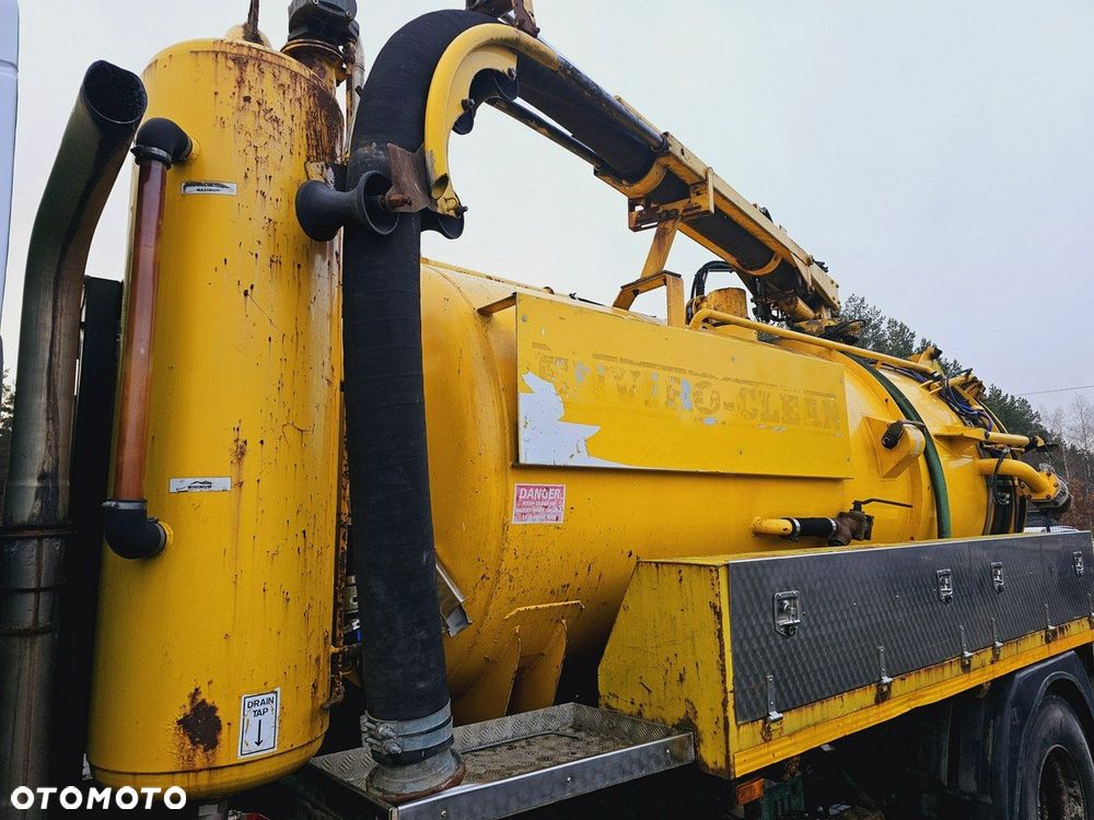 Volvo FULLER TANKERS 2008 WUKO do zbierania odpadów płynnych - 11