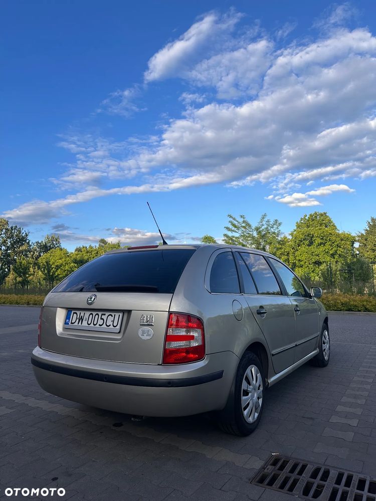 Skoda Fabia 1.4 16V Ambiente - 3