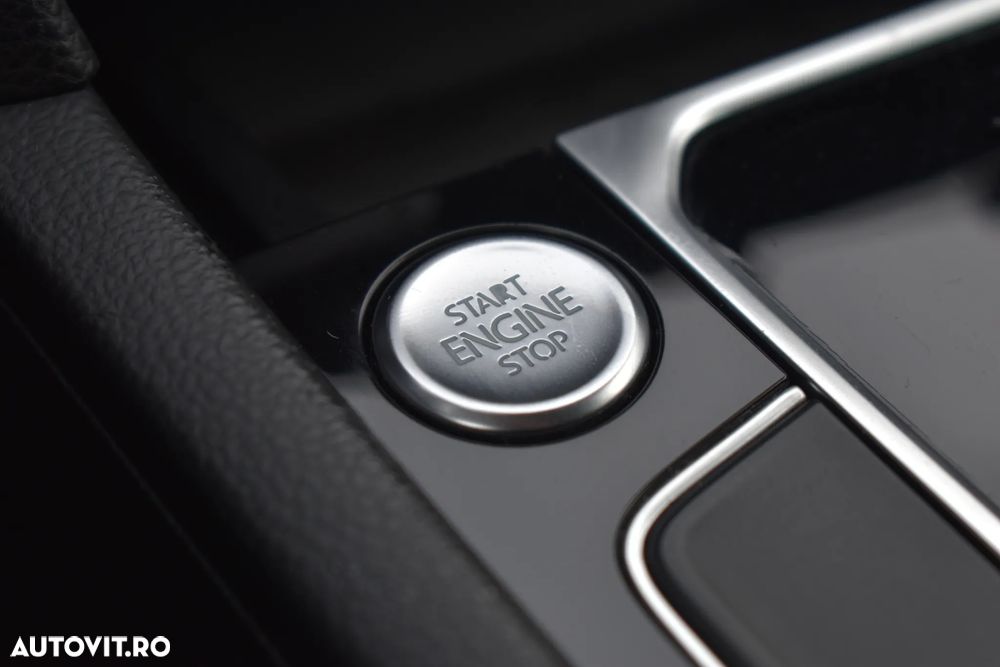 Volkswagen Passat 2.0 TDI DSG (BlueMotion Technology) Highline - 32