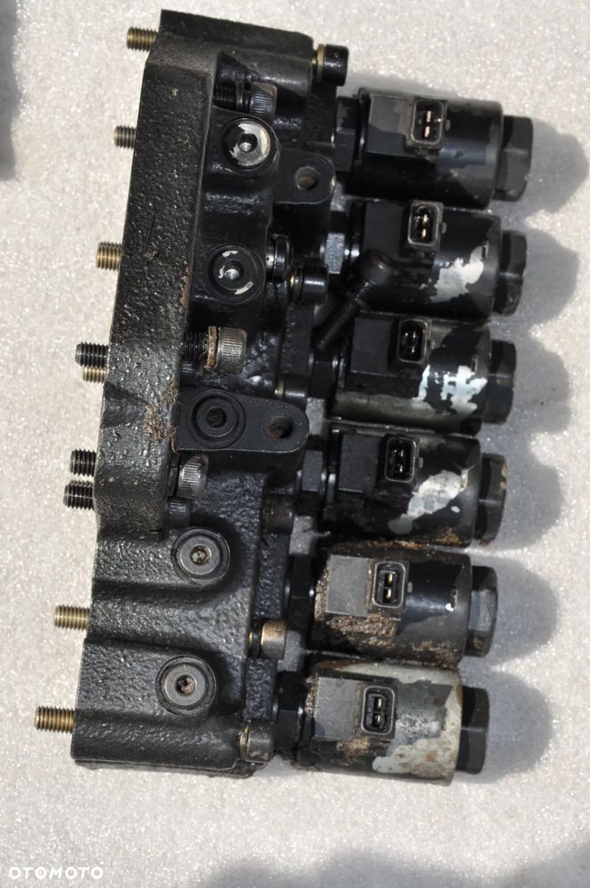 ZAWÓR BLOK HYDRAULICZNY CEWKA MASSEY FERGUSON 7480 6480 6485 - 6