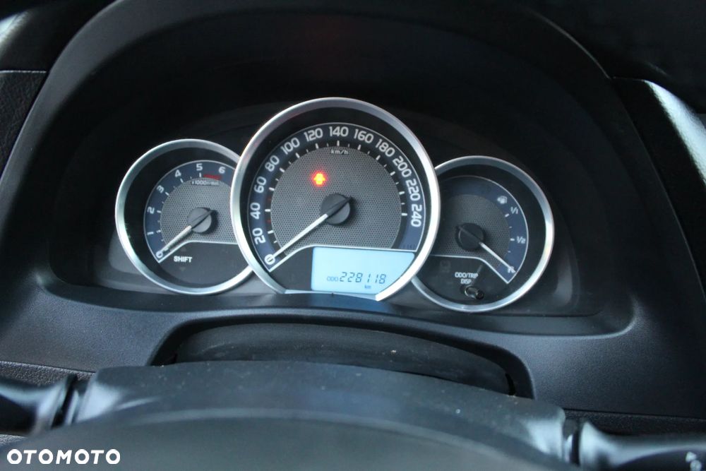 Toyota Auris 1.4 D-4D Life - 26