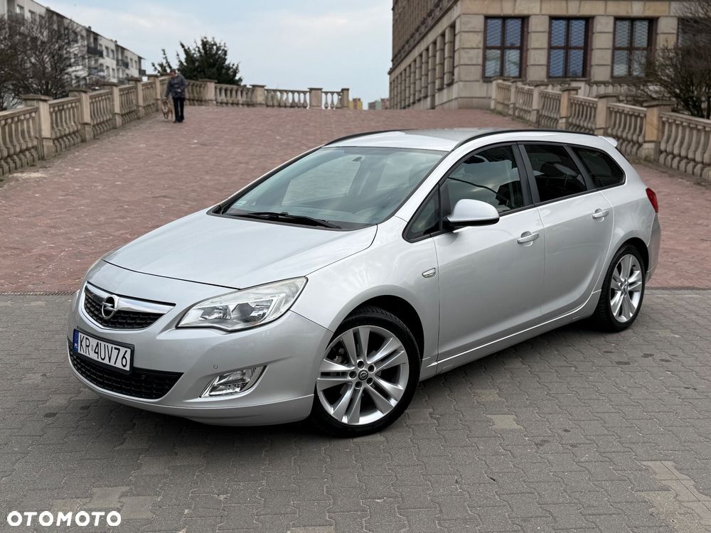 Opel Astra 1.4 T Cosmo - 1