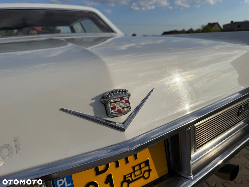 Cadillac Deville - 13