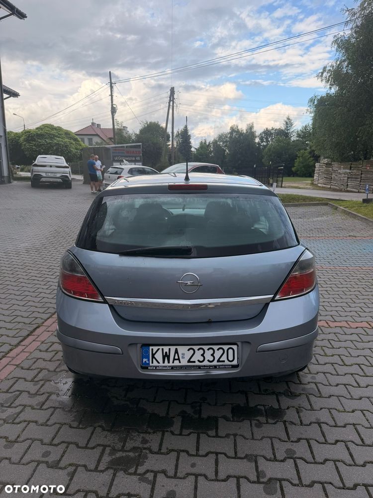 Opel Astra 1.4 - 4