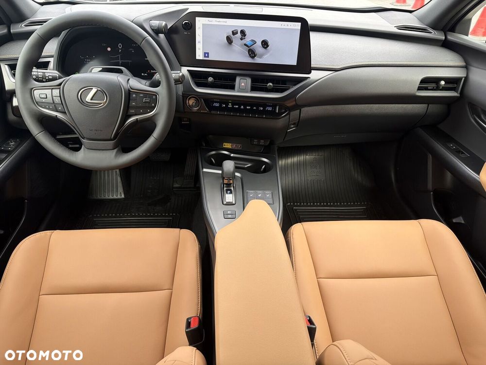 Lexus UX 300h F Sport Design - 14