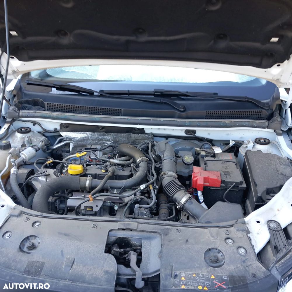 Dacia Logan TCe 90 Essential - 9