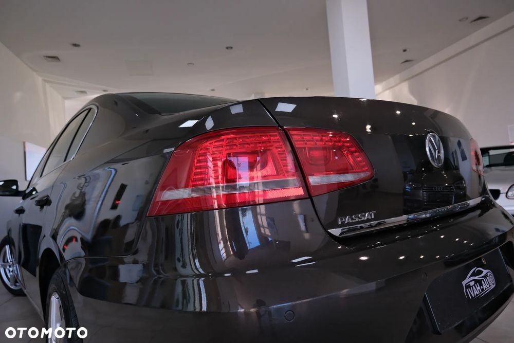 Volkswagen Passat 1.4 TSI Trendline - 16