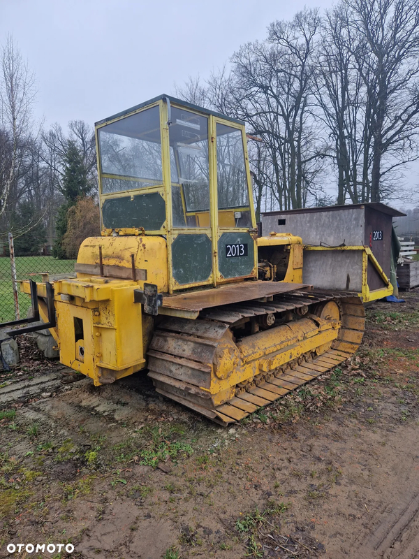 Caterpillar D4