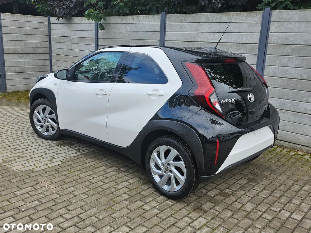 Toyota Aygo X Play - 2