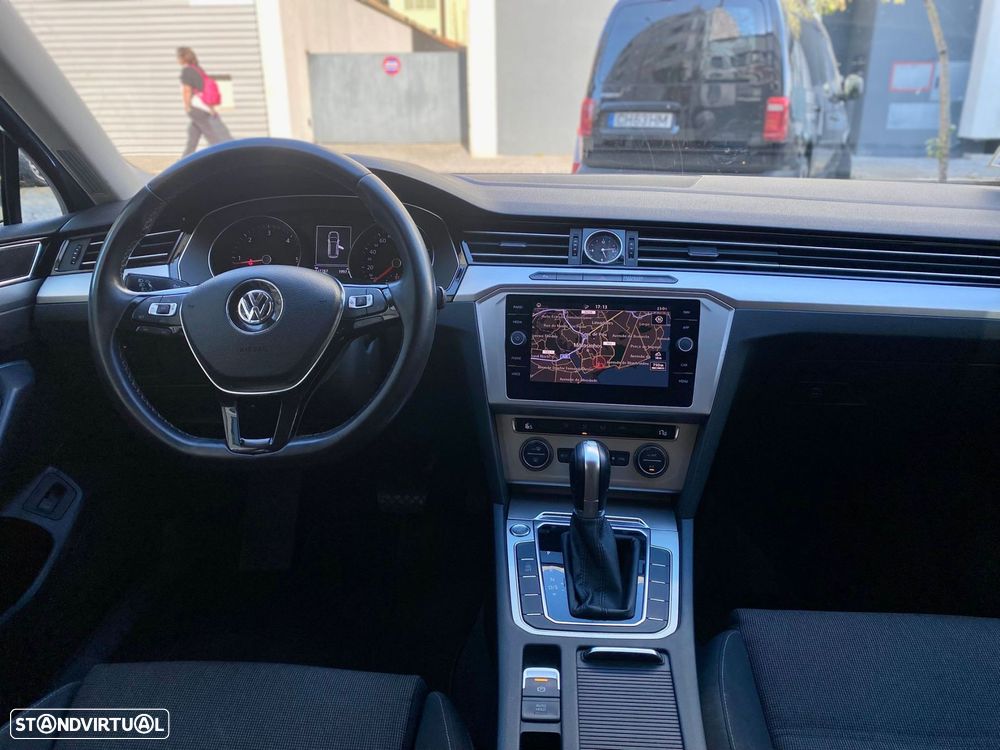 VW Passat Variant 2.0 TDI Confortline DSG - 14