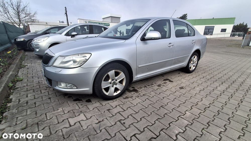 Skoda Octavia 1.8 TSI Ambiente - 11