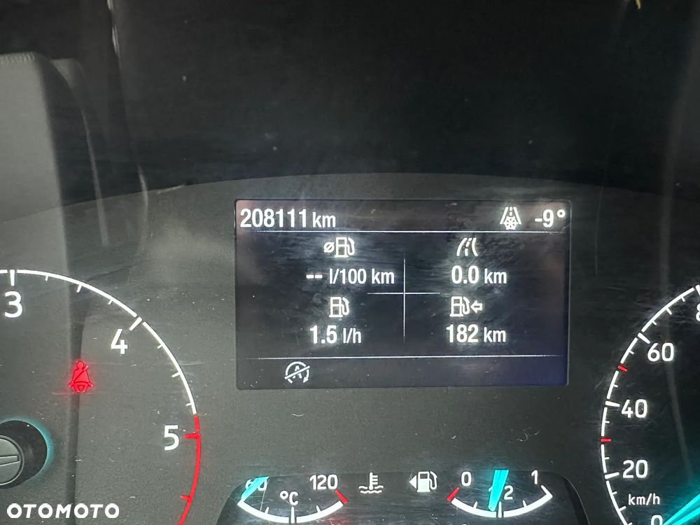 Ford TRANSIT CUSTOM - 22