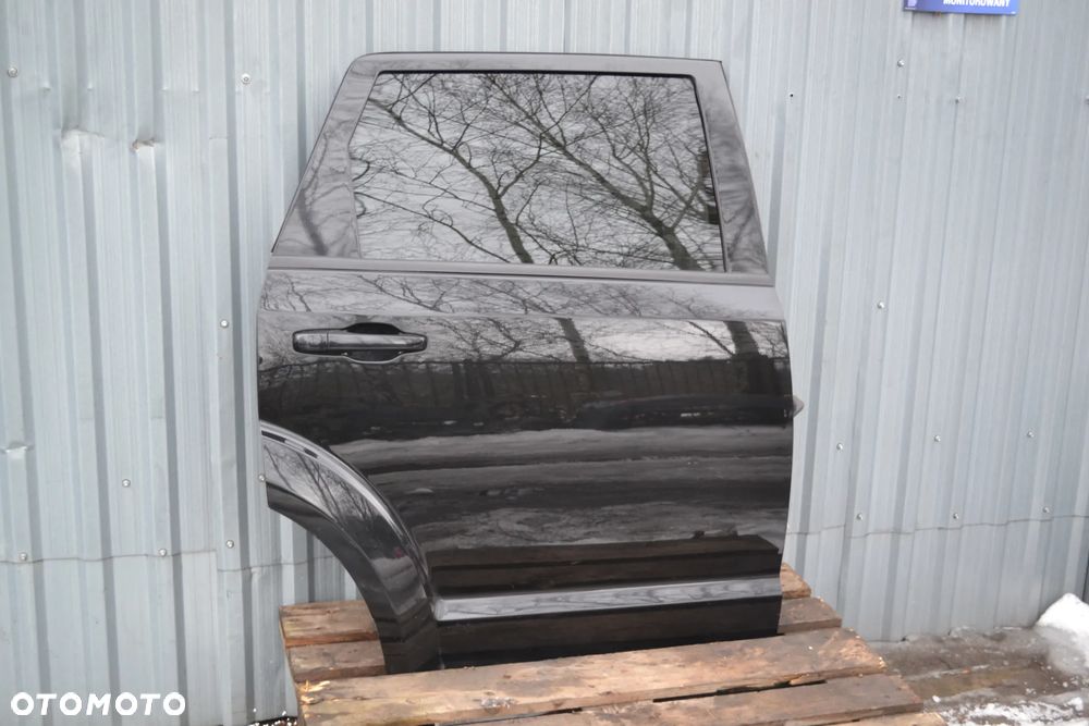 DODGE JOURNEY FIAT FREEMONT DRZWI TYŁ TYLNE PRAWE KOMPLETNE QXR POMORSKIE - 1