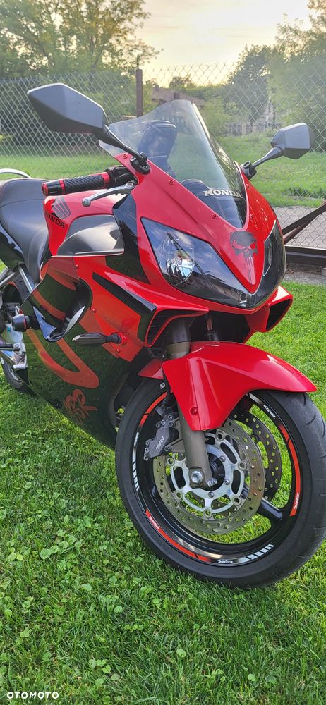Honda CBR - 3