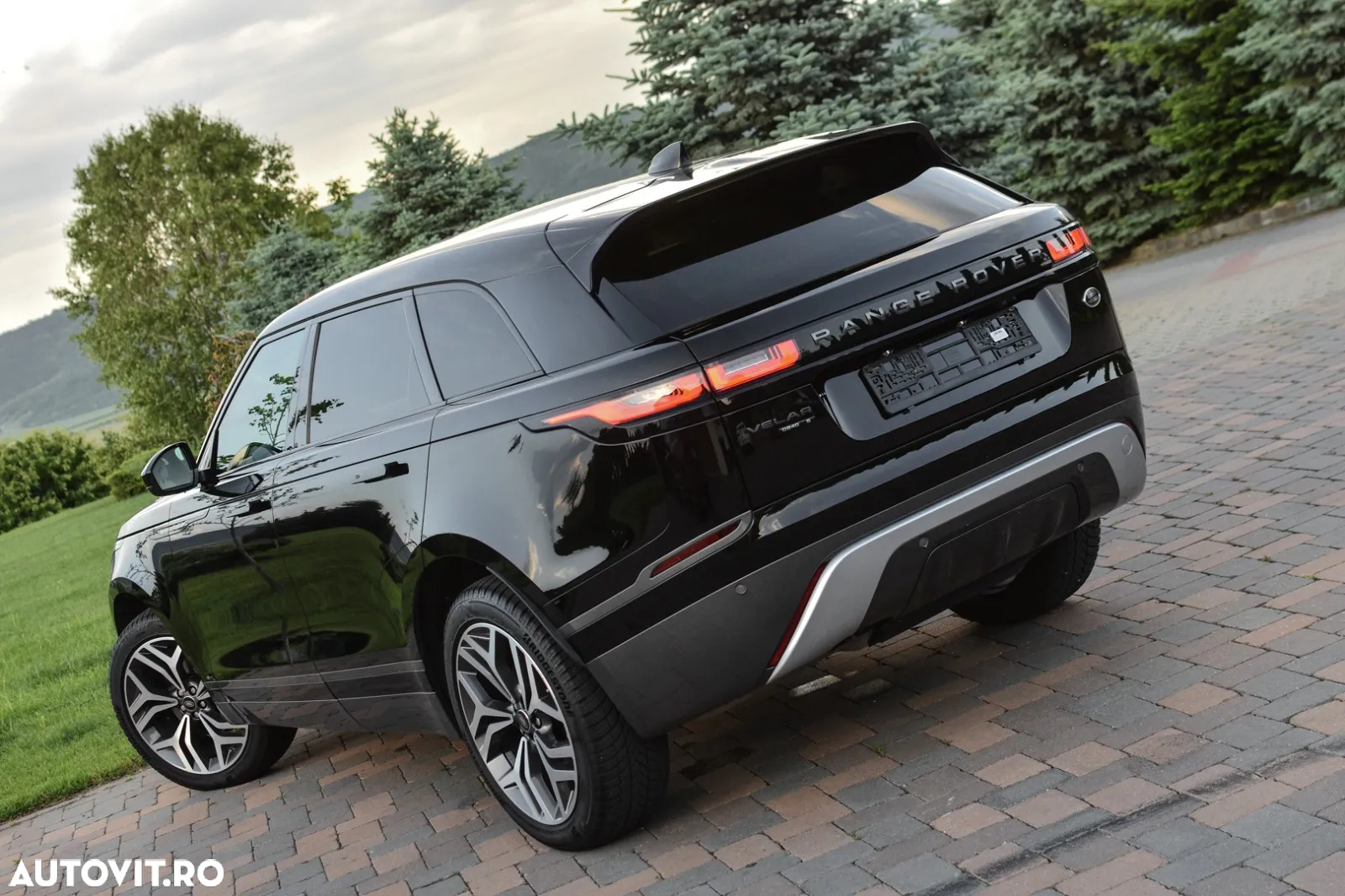 Land Rover Range Rover Velar 2.0 R-Dynamic HSE - 16